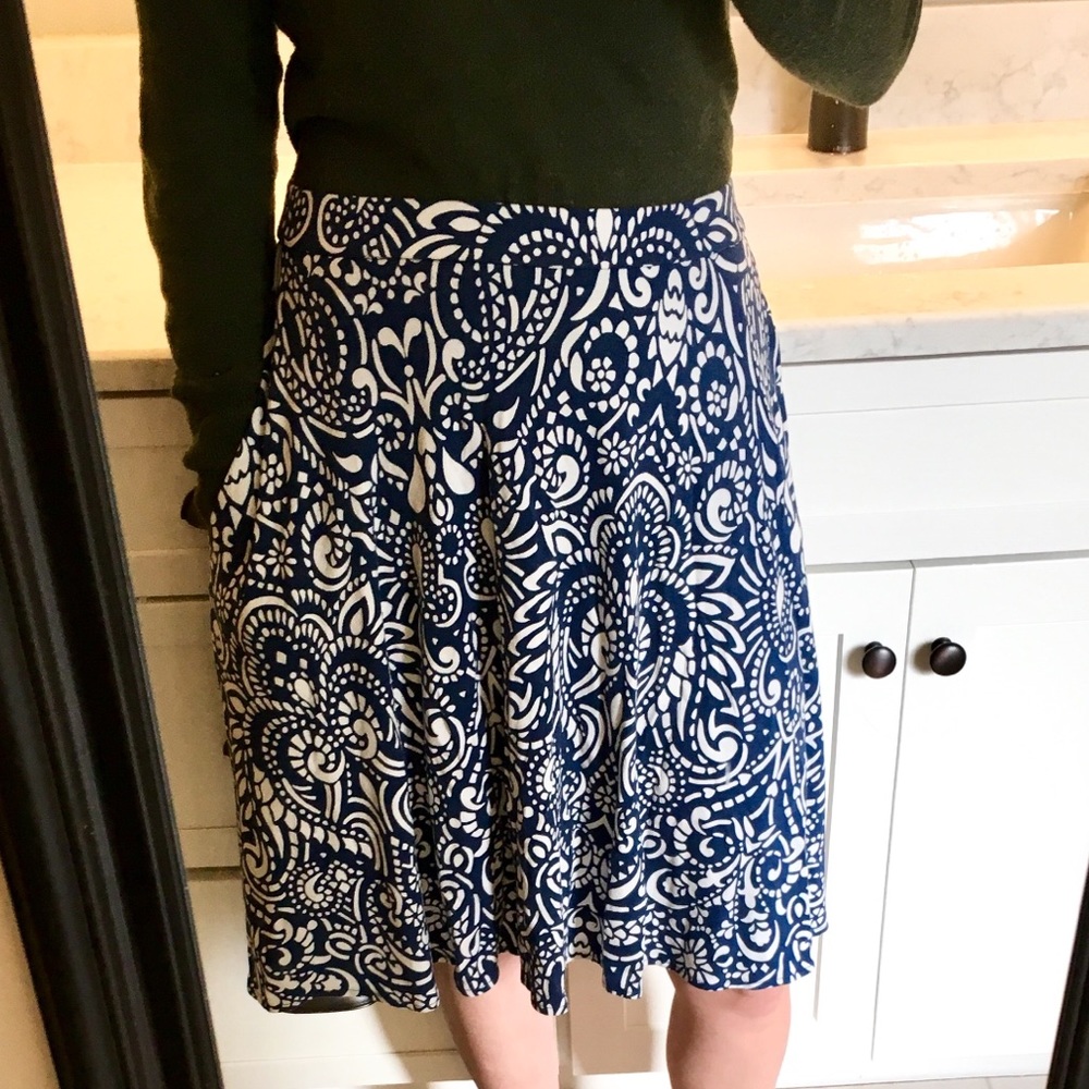 Navy and white patterned skirt